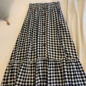 Small checkered midi skirt